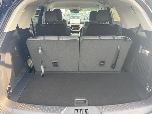 New 2026 Ford Explorer Active w/ Active Comfort Package RWD image 9