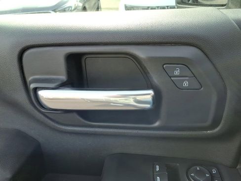 Used 2022 GMC Sierra 3500 Pro w/ Convenience Package image 12