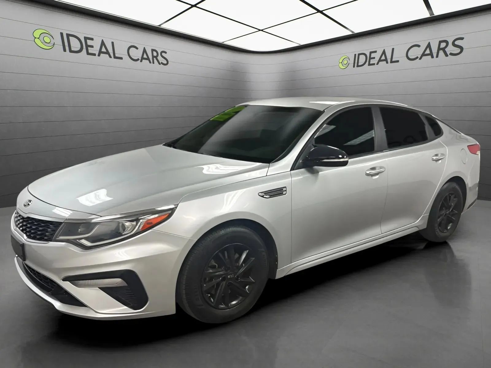 Used 2020 Kia Optima LX FWD image 1