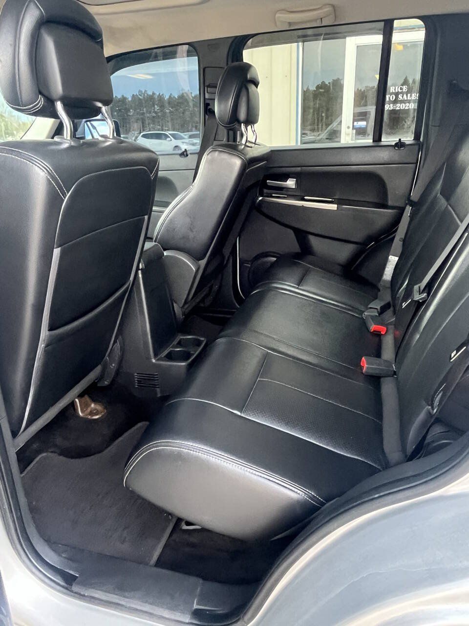 Used 2010 Jeep Liberty Renegade w/ Comfort Seating Group AWD/4WD image 9