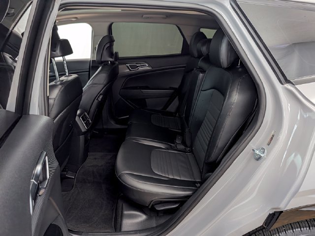 Used 2024 Kia Sportage SX AWD/4WD image 15