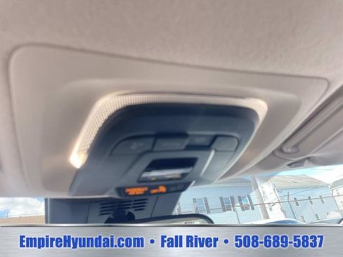 Used 2025 Toyota Corolla LE FWD image 24
