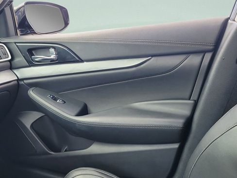 Used 2017 Nissan Maxima 3.5 SV image 17