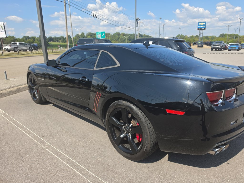 Used 2013 Chevrolet Camaro SS w/ SS Performance Package RWD image 4