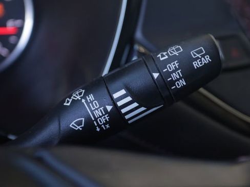 Used 2021 Chevrolet Blazer RS w/ Enhanced Convenience Package image 13