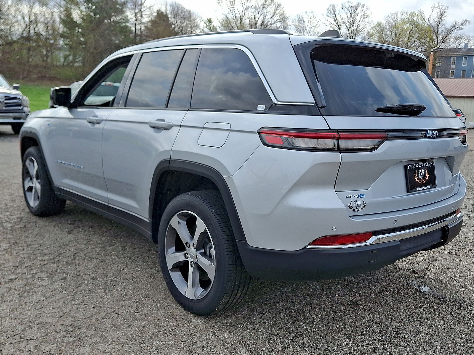 New 2024 Jeep Grand Cherokee Limited 4xe w/ Luxury Tech Group II AWD/4WD image 11