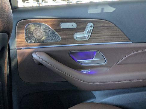New 2026 Mercedes-Benz GLS 450 4MATIC image 17