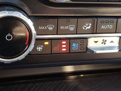 Certified 2023 Ford F350 Platinum image 32