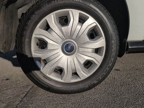 Used 2019 Ford Transit Connect XL image 9