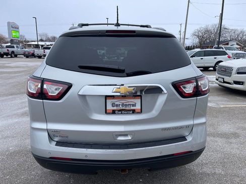 Used 2016 Chevrolet Traverse LT image 4