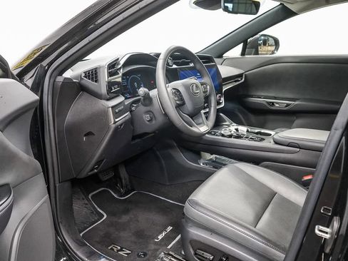 Used 2024 Lexus RZ 300e Premium image 18