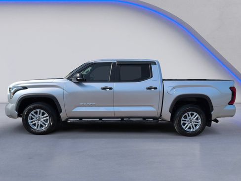 Used 2024 Toyota Tundra SR5 w/ SR5 Convenience Package AWD/4WD image 11