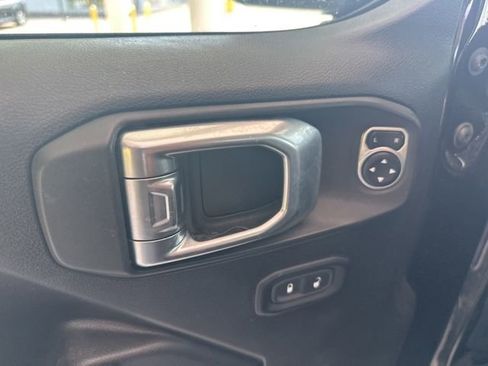 Used 2020 Jeep Wrangler Sport AWD/4WD image 10