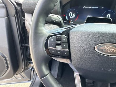 Used 2025 Ford Explorer Platinum w/ LUX Leather Package AWD/4WD image 28