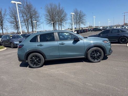 Used 2023 Honda HR-V Sport image 10