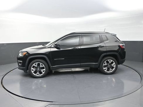Used 2018 Jeep Compass Limited w/ Navigation Group AWD/4WD image 42