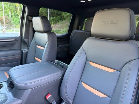 New 2026 GMC Sierra 1500 AT4 w/ AT4 Premium Package AWD/4WD image 10