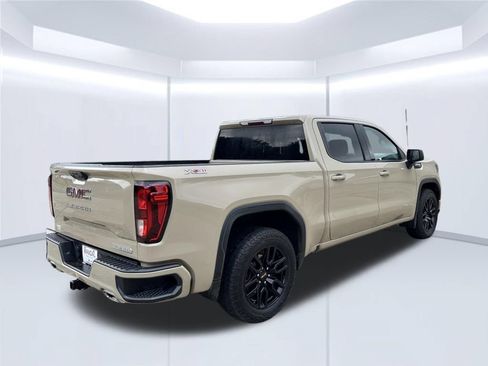 Used 2023 GMC Sierra 1500 Elevation w/ X31 Off-Road Package AWD/4WD image 6