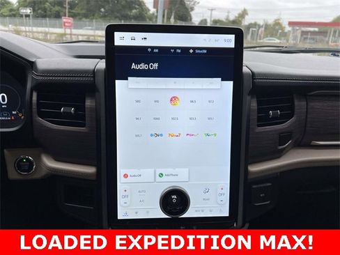 Used 2022 Ford Expedition Max Limited image 24
