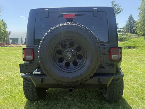 Used 2014 Jeep Wrangler Sport w/ Connectivity Group image 4