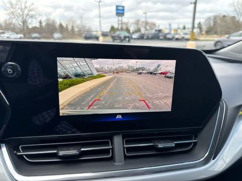 Used 2025 Chevrolet Trax LT w/ Driver Confidence Package image 24