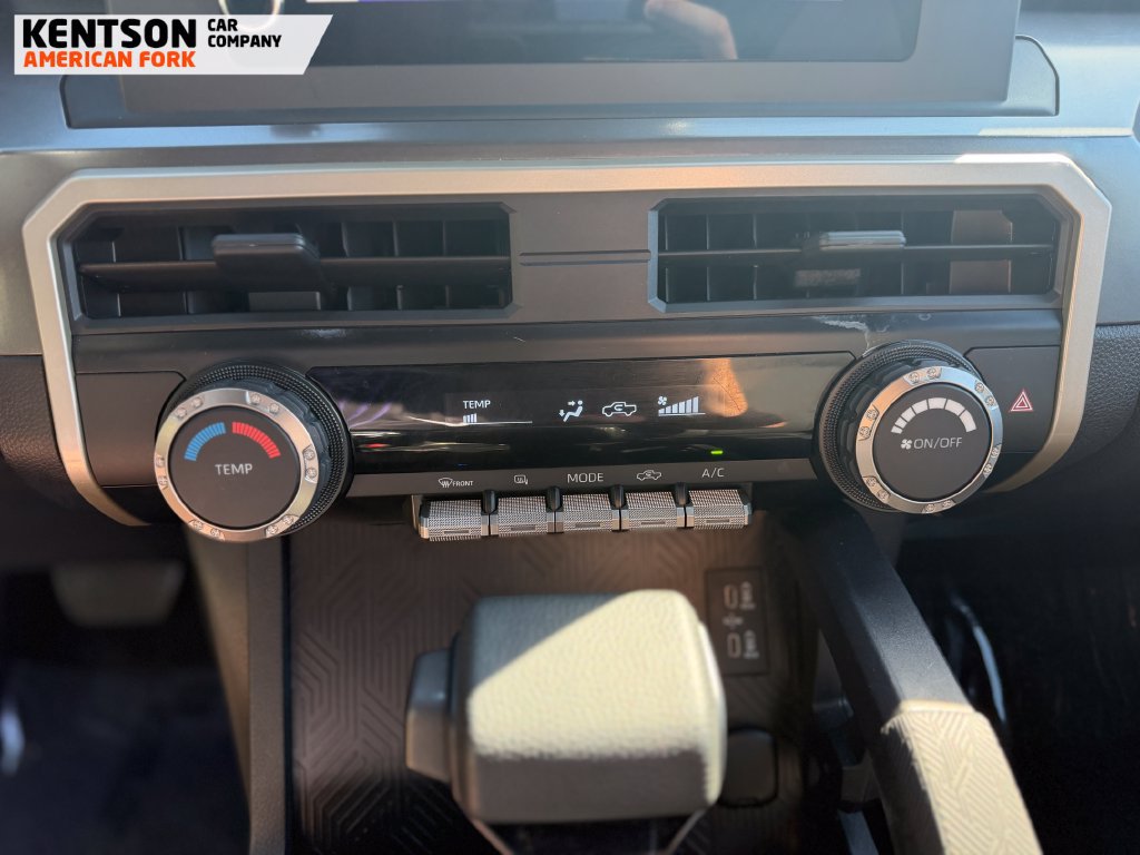 Used 2025 Toyota Tacoma SR5 AWD/4WD image 24