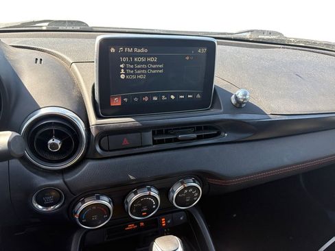 Used 2017 FIAT 124 Spider Abarth RWD image 24