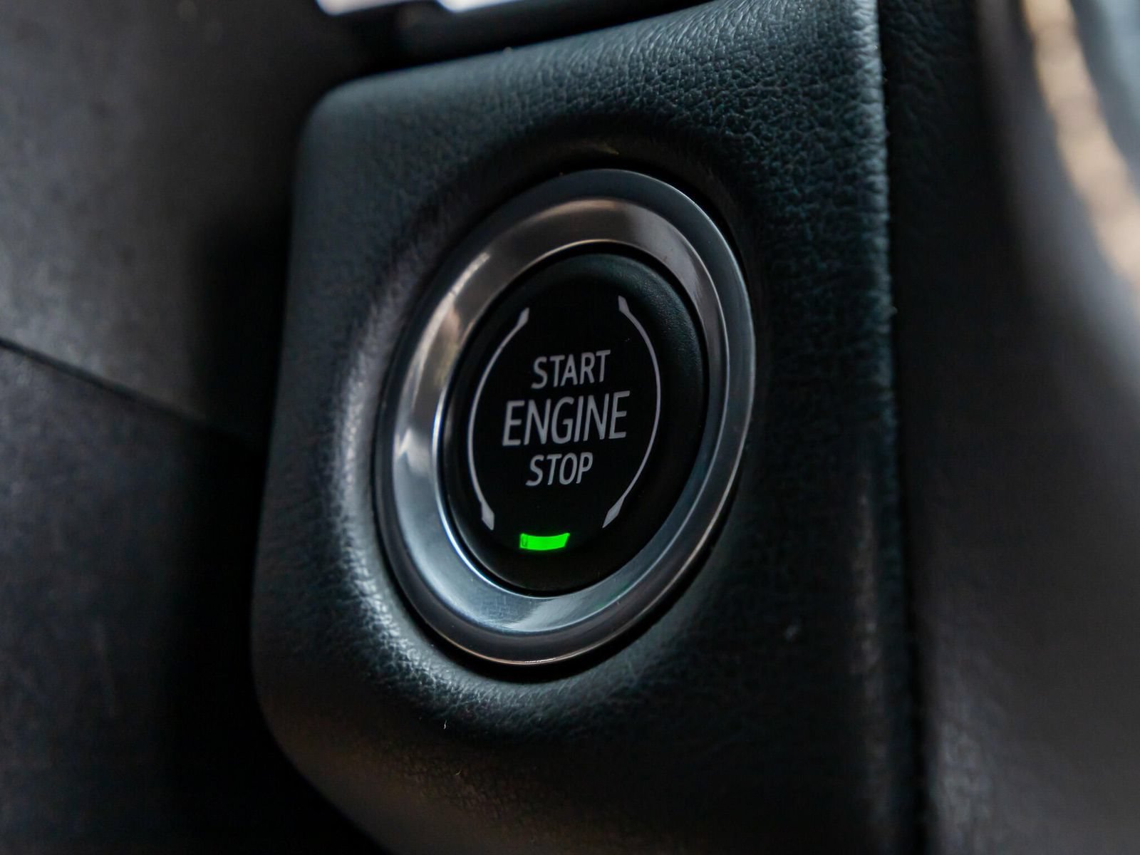 Used 2022 GMC Yukon AT4 AWD/4WD image 19