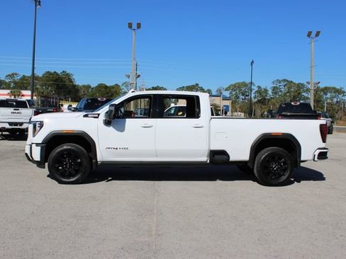 Used 2024 GMC Sierra 2500 AT4 w/ AT4 Premium Plus Package image 6