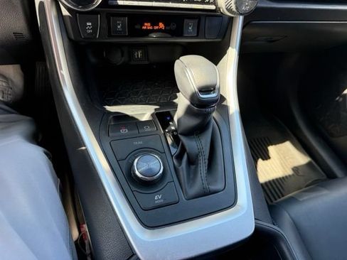 Used 2023 Toyota RAV4 XSE w/ XSE Grade Weather Package AWD/4WD image 15