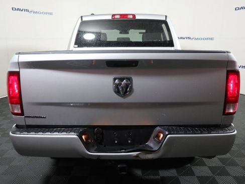 Used 2017 RAM 1500 Express image 7