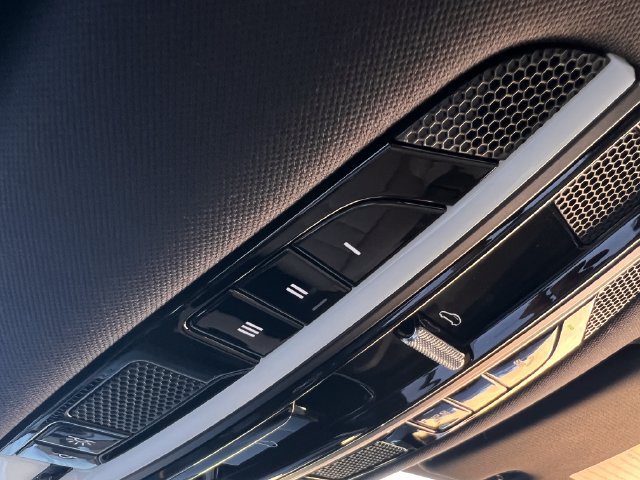 Used 2019 Porsche Cayenne AWD/4WD image 28