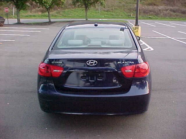 Used 2007 Hyundai Elantra GLS FWD image 6