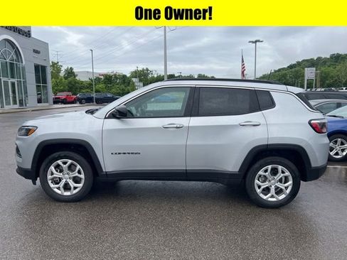 Used 2024 Jeep Compass Latitude AWD/4WD image 6