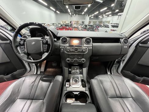 Used 2016 Land Rover LR4 HSE image 40