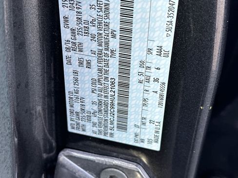 Used 2017 Lincoln MKC Select w/ Select Plus Package image 35