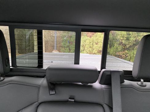 Used 2020 GMC Sierra 1500 SLT w/ SLT Premium Plus Package image 36