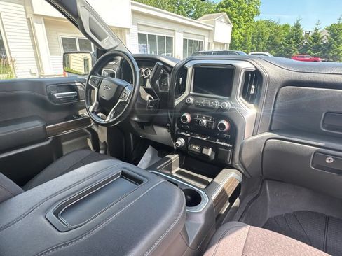 Used 2022 Chevrolet Silverado 1500 RST w/ Safety Package AWD/4WD image 54