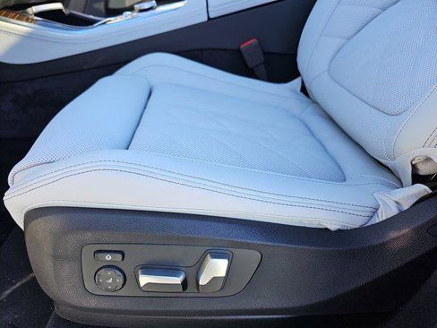 New 2026 BMW X5 sDrive40i w/ Premium Package image 30