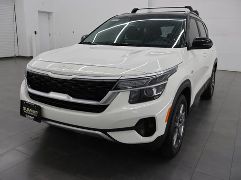 Used 2022 Kia Seltos S AWD/4WD image 7