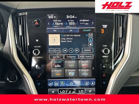 Used 2024 Subaru Outback Premium AWD/4WD image 12