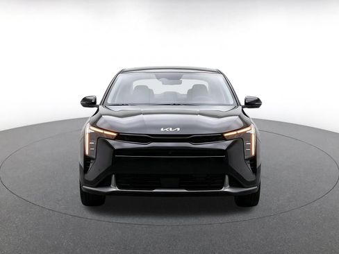 Used 2026 Kia K4 FWD image 2