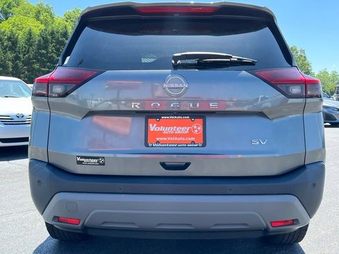 Used 2022 Nissan Rogue SV FWD image 8