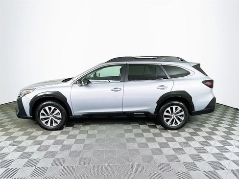 Certified 2024 Subaru Outback Premium image 4