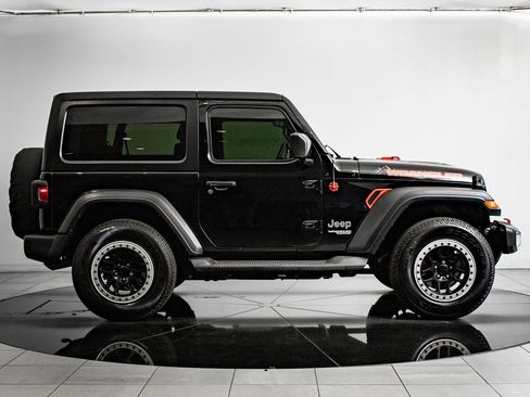 Used 2019 Jeep Wrangler Sport S image 6