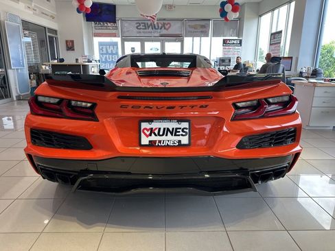 Used 2025 Chevrolet Corvette E-Ray AWD/4WD image 10