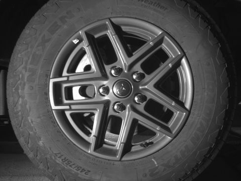 Used 2025 Jeep Wrangler Unlimited Sport AWD/4WD image 13