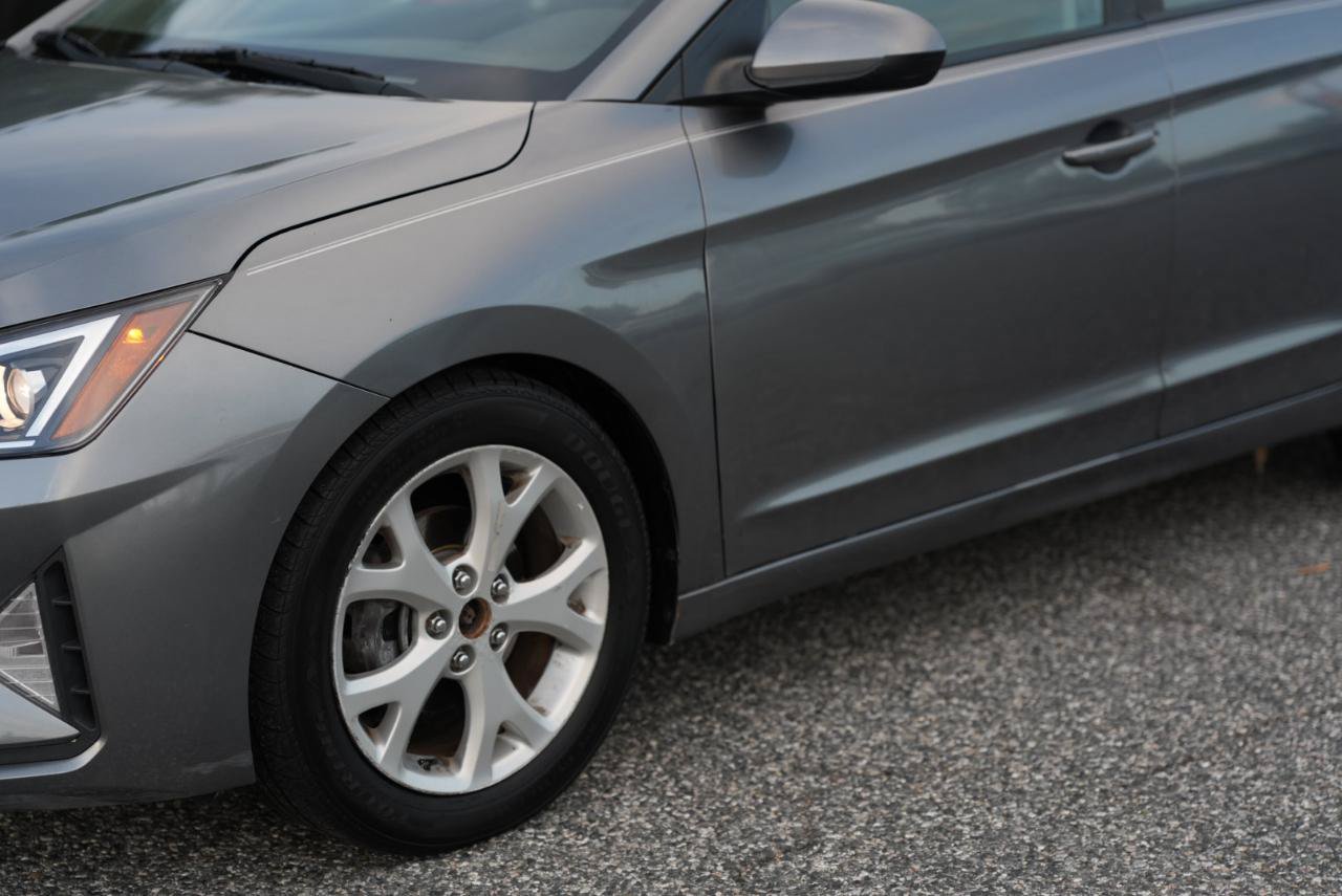 Used 2019 Hyundai Elantra SE FWD image 9