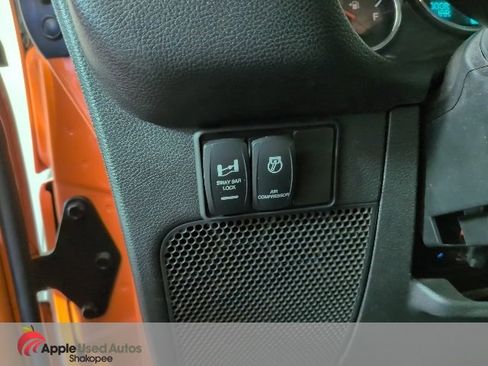 Used 2012 Jeep Wrangler Unlimited Sahara w/ Connectivity Group image 19