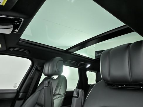 Used 2020 Land Rover Range Rover Sport HSE Dynamic image 24